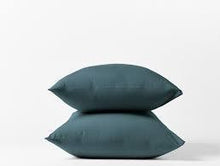 Load image into Gallery viewer, Organic Crinkled Percale Pillowcase Set - The Mattress Experts - Cayman Islands
