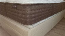 Load image into Gallery viewer, King Koil Evening II CFM Medium Plush Luxury Mattress